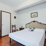 Host4u - Gardoncino With Pool And Beautiful Garden On Of Garda Lejlighed