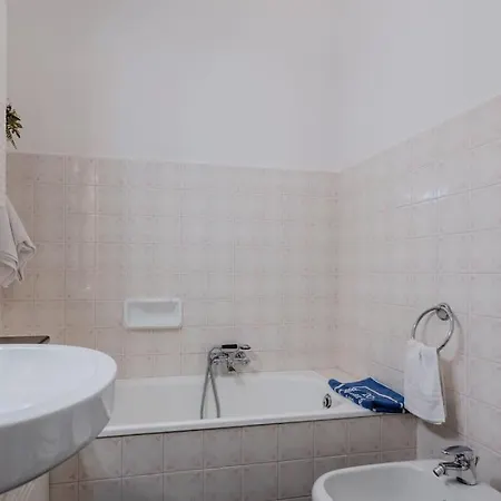 Host4u - Gardoncino With Pool And Beautiful Garden On Of Garda Appartement