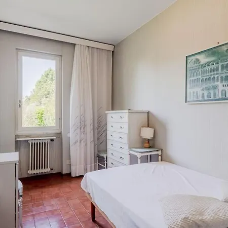 Appartement Host4u - Gardoncino With Pool And Beautiful Garden On Of Garda *