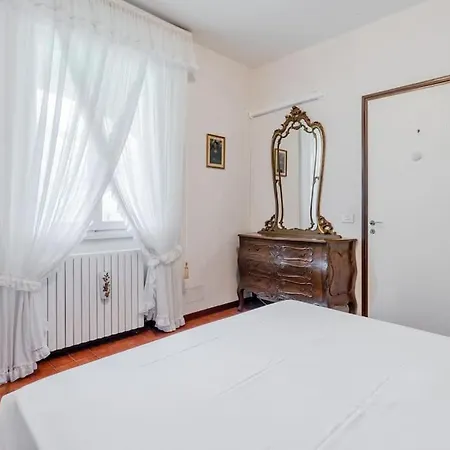Lejlighed Host4u - Gardoncino With Pool And Beautiful Garden On Of Garda *