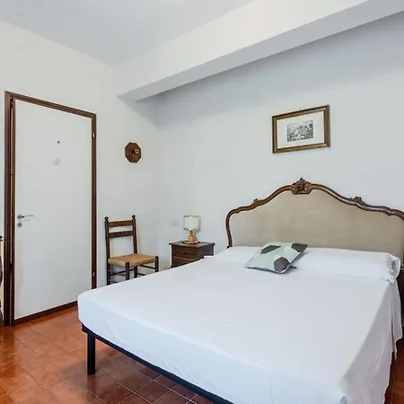 Host4u - Gardoncino With Pool And Beautiful Garden On Of Garda Appartement