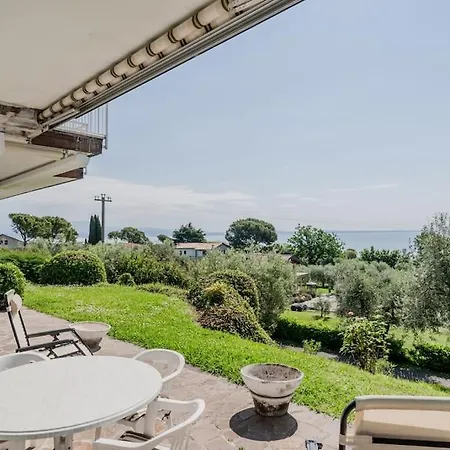 Host4u - Gardoncino With Pool And Beautiful Garden On Of Garda *